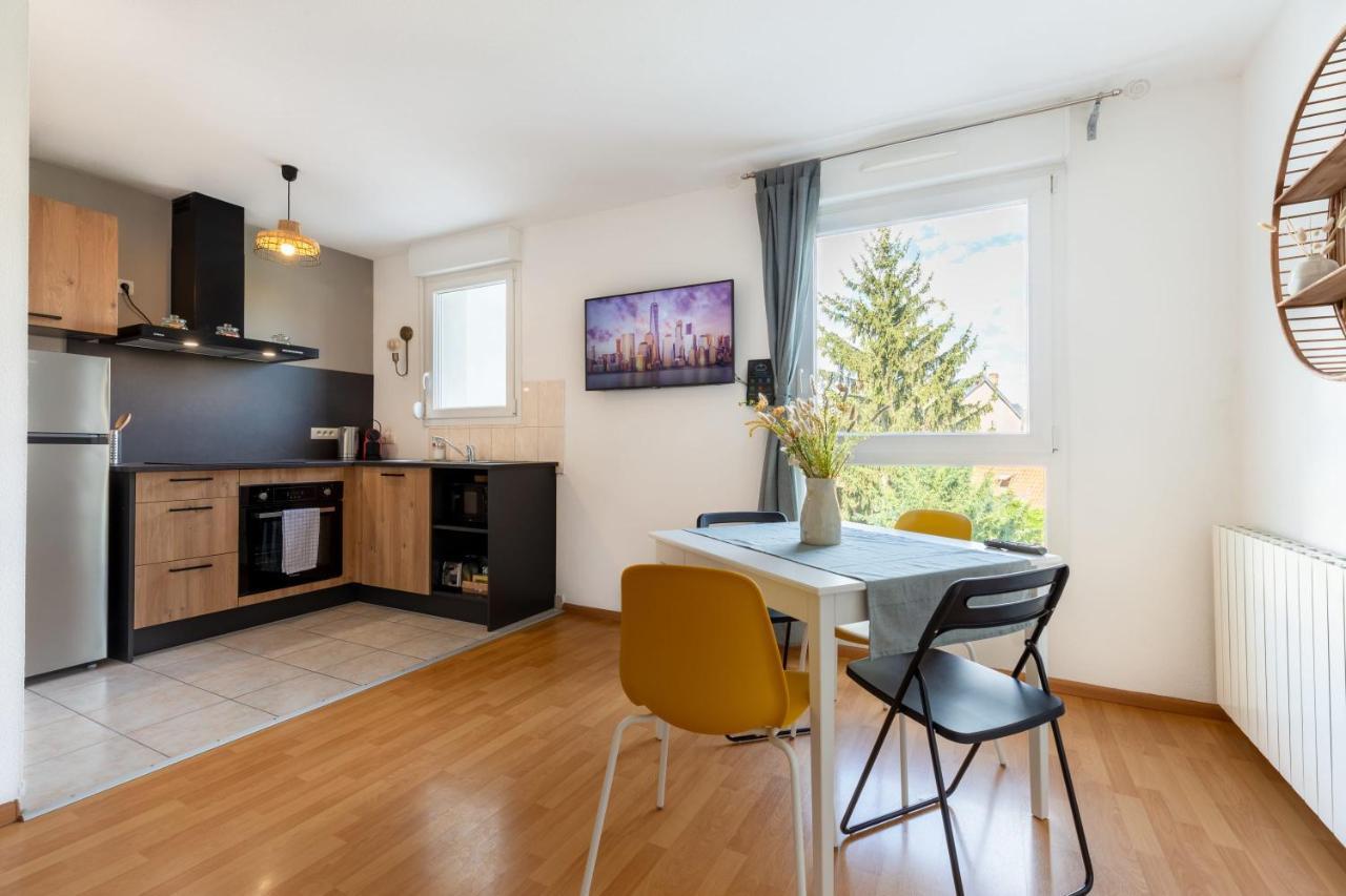 Travel Homes - The Nils, Cosy & Cute With Parking Colmar